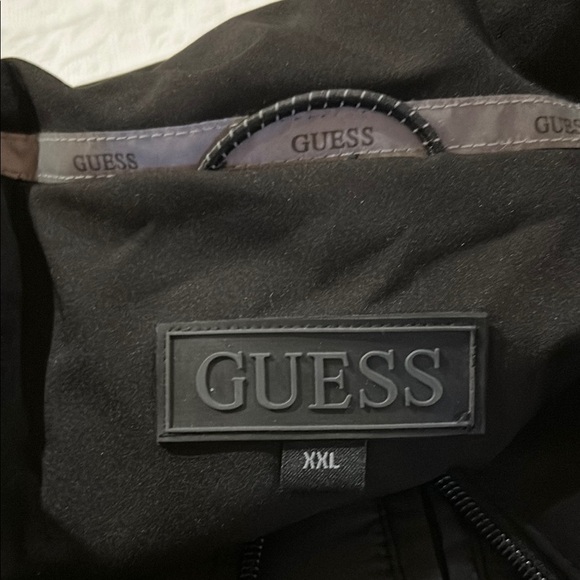 Guess Black Puffer Jacket with Quilted Design. Size XXL - Picture 10 of 13